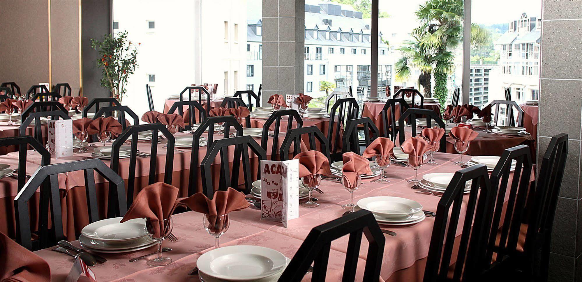 Hotel Acadia Lourdes Bagian luar foto